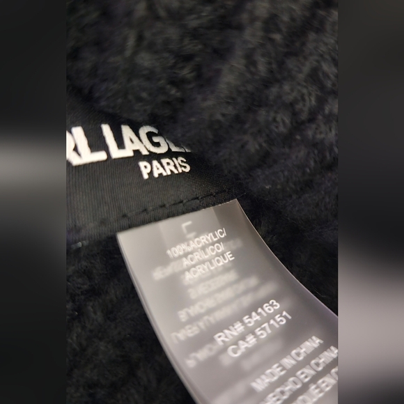 KARL LAGERFELDWomen's Disco Kitty Beanie & Scarf Boxed Gift Set In Black - Picture 7 of 7